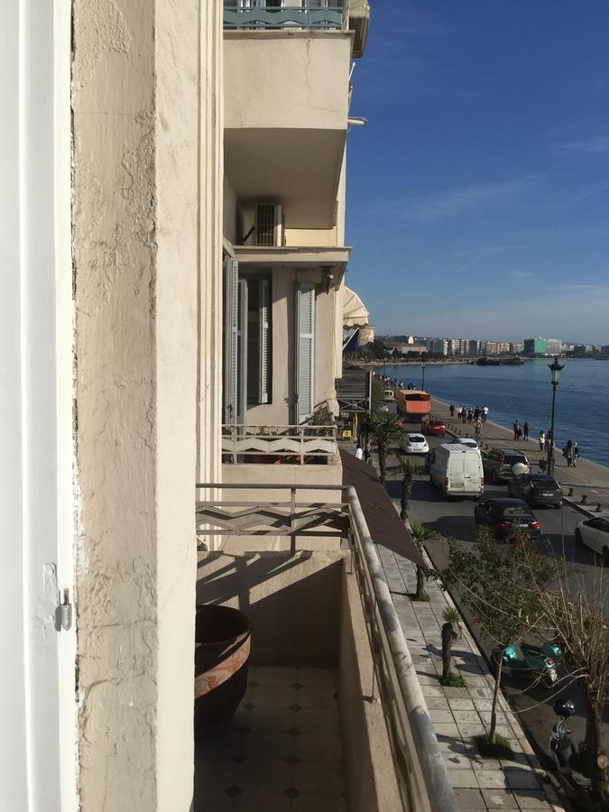 Air Waterfront Nikis Apartment テッサロニキ エクステリア 写真
