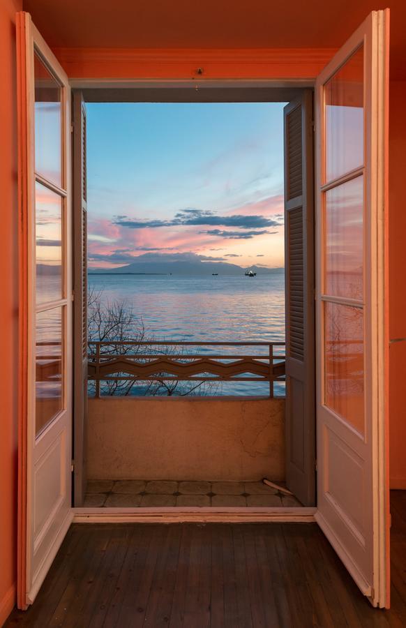 Air Waterfront Nikis Apartment テッサロニキ エクステリア 写真